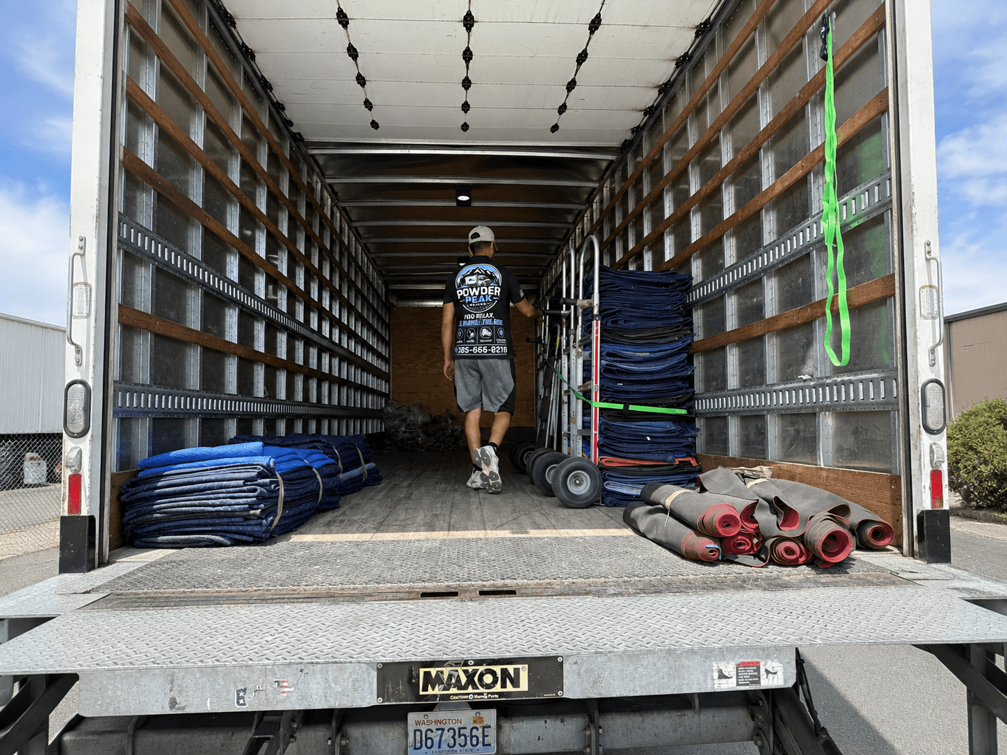 Powder Peak Moving Essential Move service